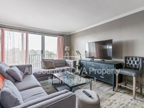 4343 Cherry Hill Rd APT 701, Arlington, VA 22207