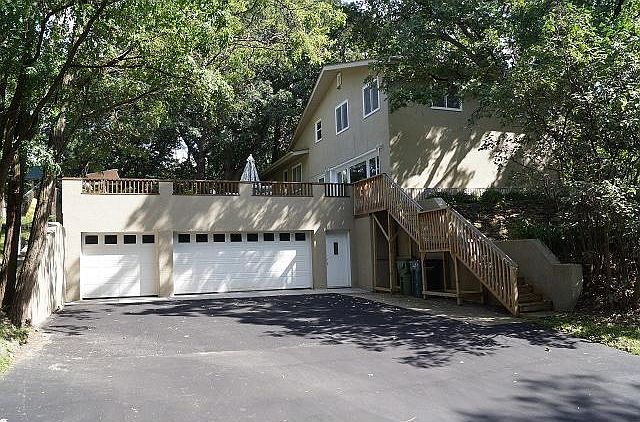 2nd image of 1785 Glenview Ave