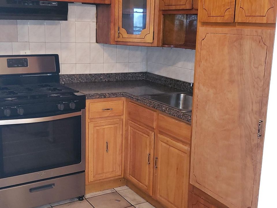 1st image of 6 Paerdegat 14th St Floor 2