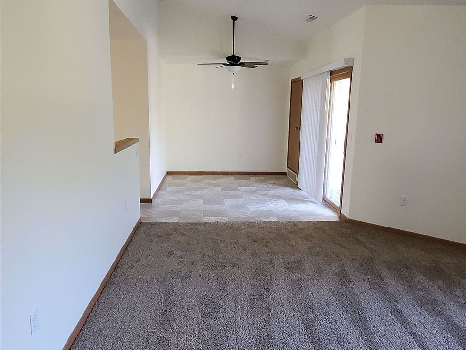 25 S 7th Ave Winneconne WI Zillow