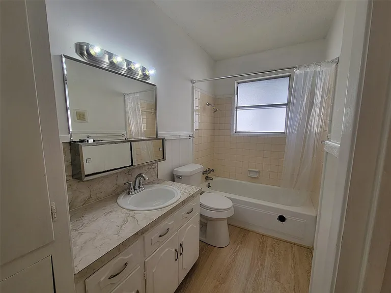 5806 Nassau Dr #A — Photo 16