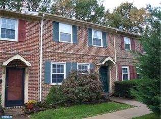 60 Stonegate Vlg, Quakertown, PA 18951