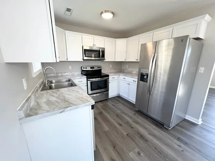 3 bed, 2.0 bath, 1750 sqft, $1,850 — Photo 3