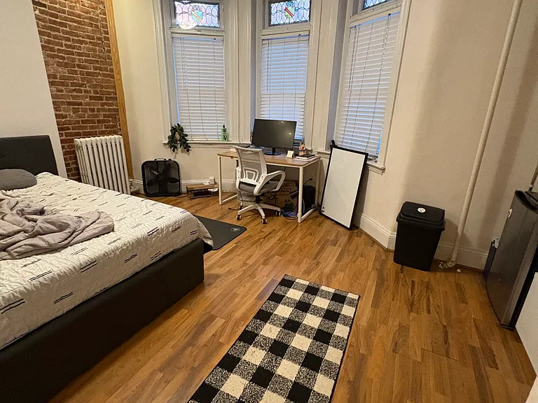 860 Huntington Ave #1 — Photo 5