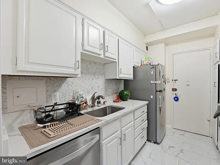 4740 Connecticut Ave NW #818 — Photo 11