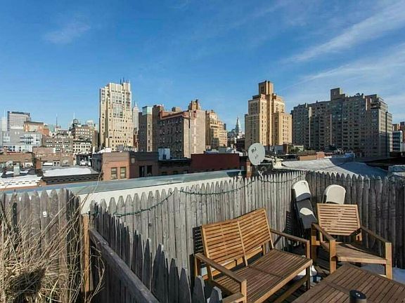 2nd image of 235 W 14th St #3C