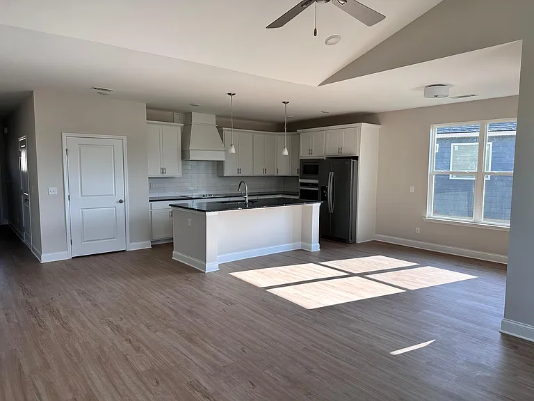 7973 Capri Ct — Photo 3
