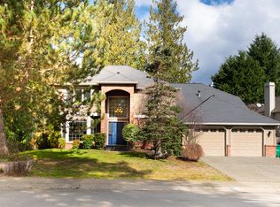 23516 NE 22nd St, Sammamish, WA 98074
