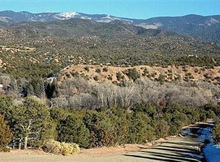 12 Via Vecino, Santa Fe, NM 87506