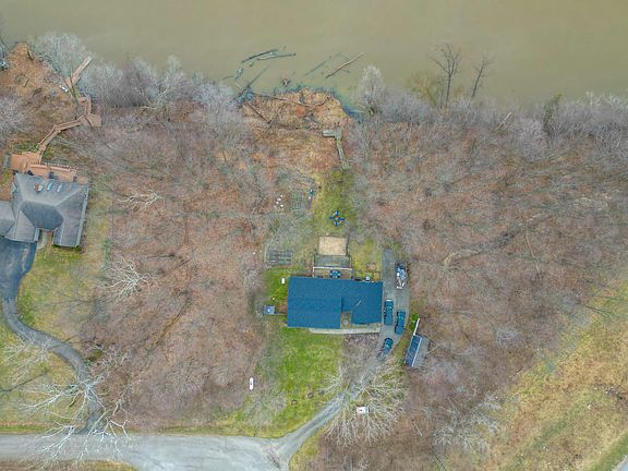 4th image of 1301 Riverside Rd