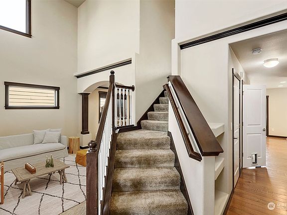 3rd image of 28531 75th Drive NW