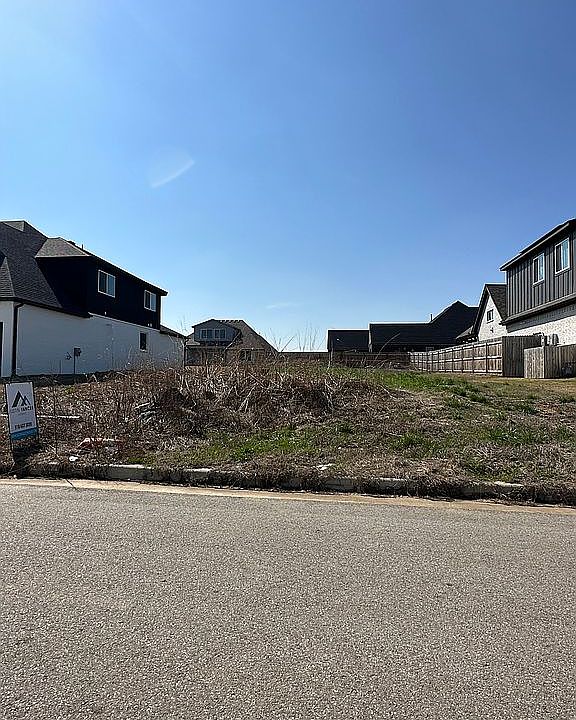 1st image of 13610 S 21st Ct E
