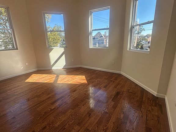 5th image of 169 Lexington Ave #2LL