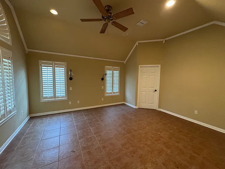 4112 Evergreen Cir — Photo 14