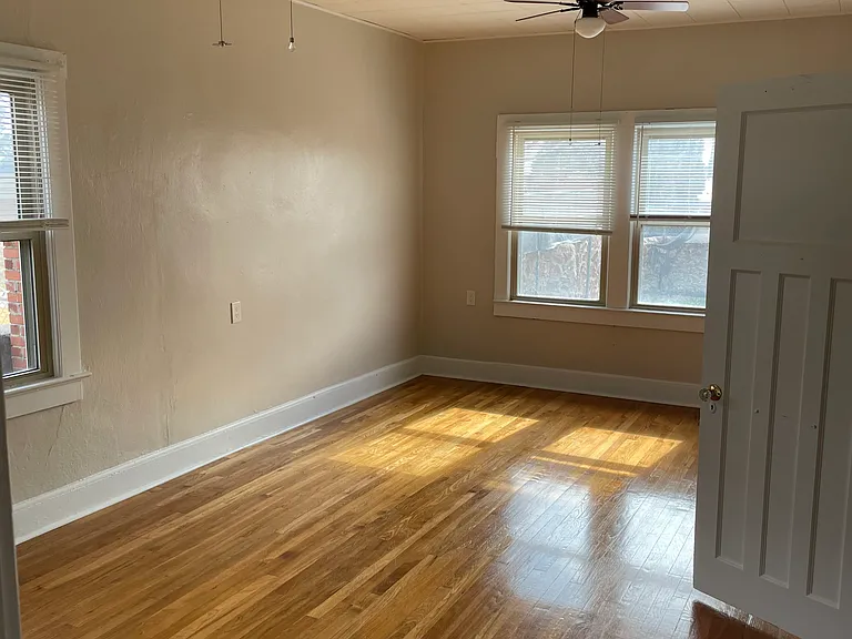 3804 Cambridge Ave — Photo 7
