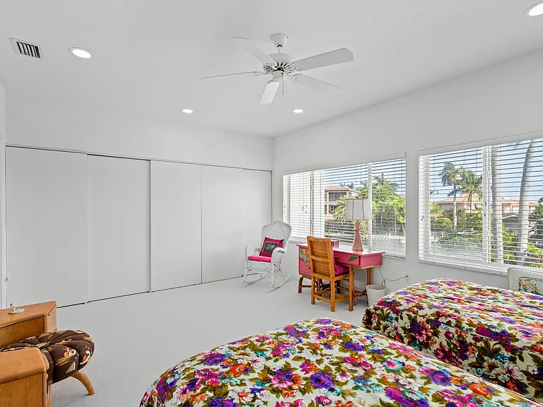 761 Emerald Harbor Dr — Photo 35