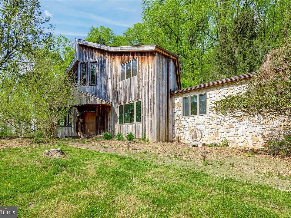 1216 Park Rd, Elverson, PA 19520 Zillow