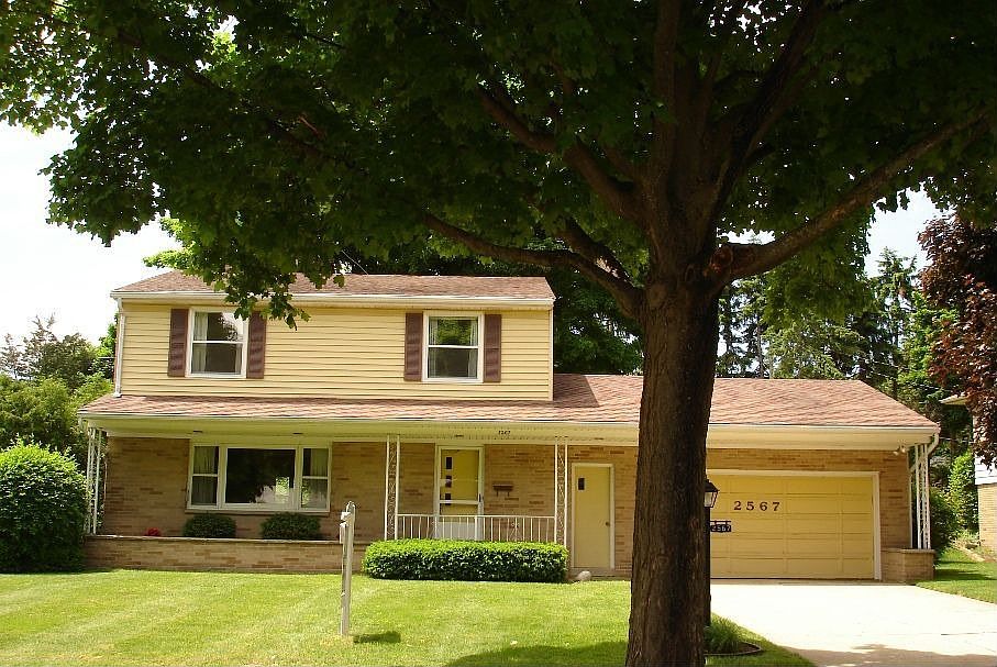 1st image of 2567 Union Ave NE