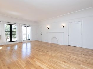 5385 Edgewood Pl, Los Angeles, CA 90019