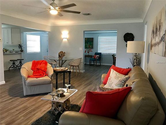 4th image of 2904 Satsuma Dr