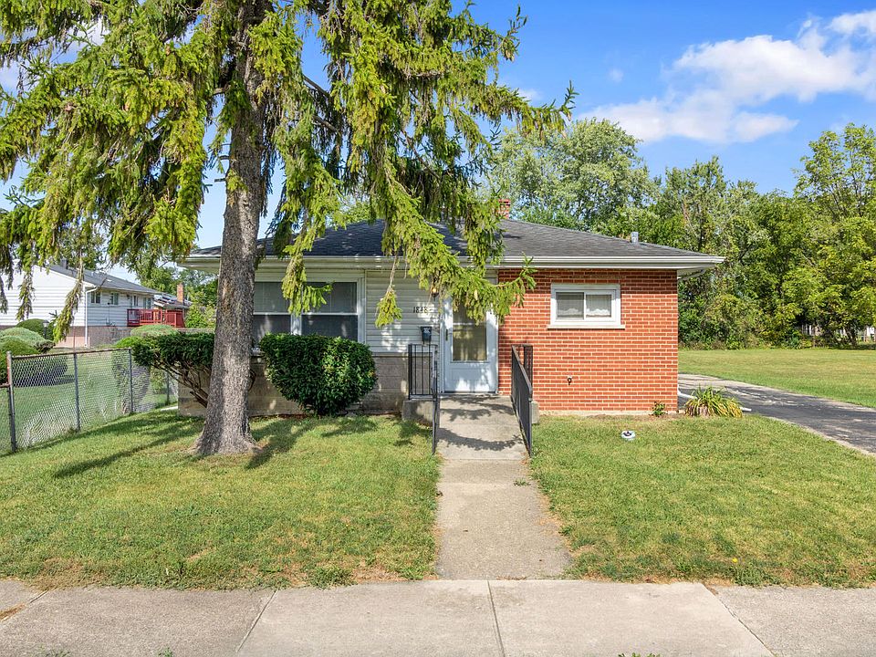 1st image of 1848 W 163rd St
