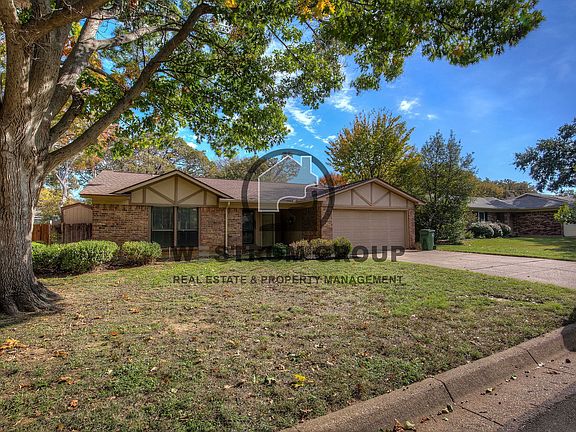 4th image of 2717 Lucas Dr