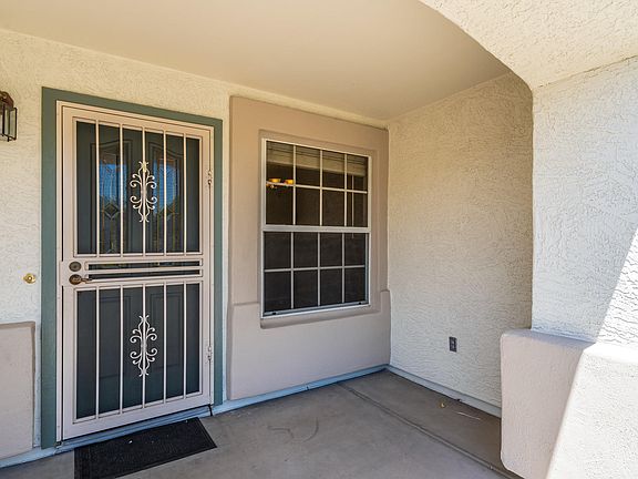 5th image of 5716 W Larkspur Dr