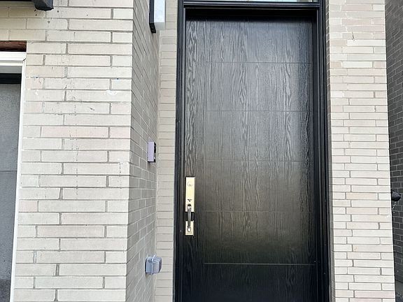 3rd image of 790 Midland Ave #B
