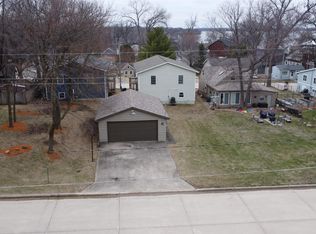 15338 Bayside Ave, Clear Lake, IA 50428