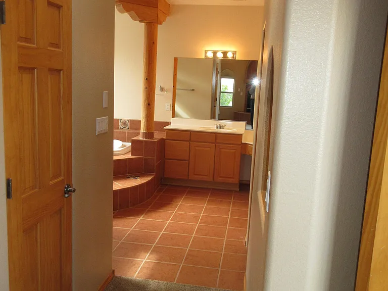 1312 Tiffany Ln SE — Photo 25