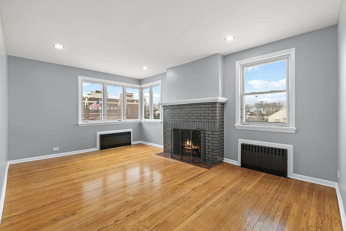 Building Photo - 590 Grove Ave #2