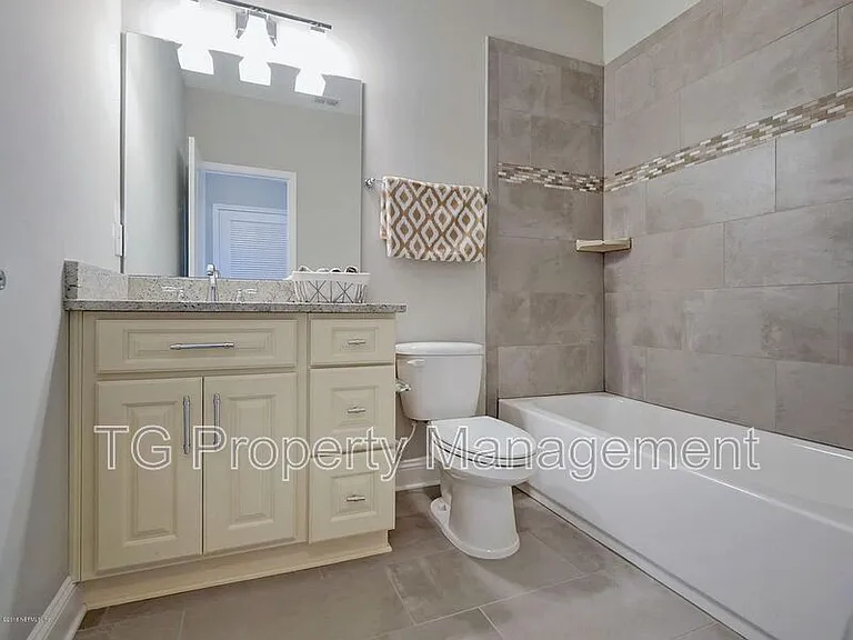 2656 Almonaster St — Photo 8