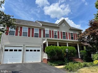 7606 McWeadon Ln, Springfield, VA 22150