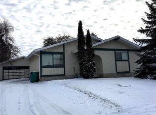 565 32nd STREET W, Prince Albert, SK S6V 6B7