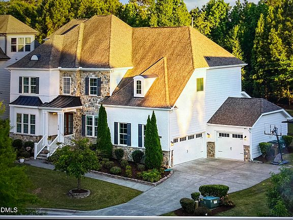 2nd image of 528 Bolton Grant Dr
