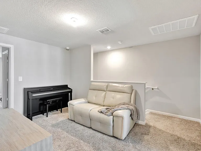 345 SE Angler Dr — Photo 24