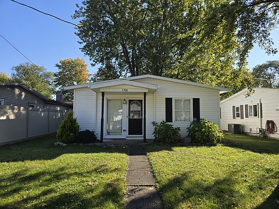 2nd image of 1708 Lynn St