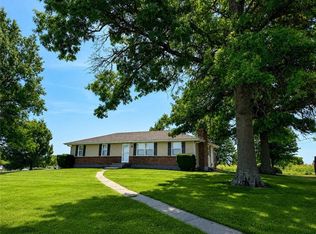 20107 E 215th St, Harrisonville, MO 64701