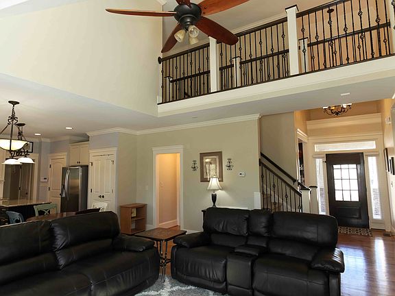 4th image of 7225 Winter Pond Way