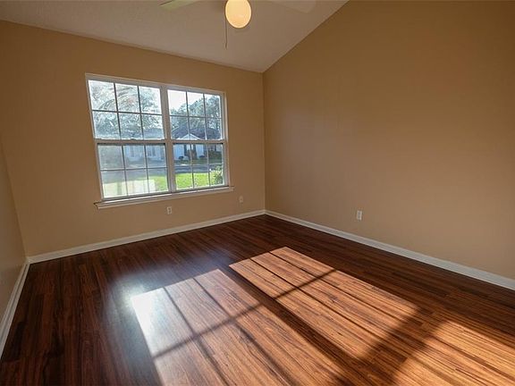 3rd image of 102 Dalton Cody Dr