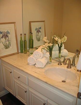 2nd image of 700 S Lake Ave APT 211