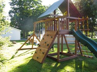 7 Maple Ln, Montgomery, NY 12549