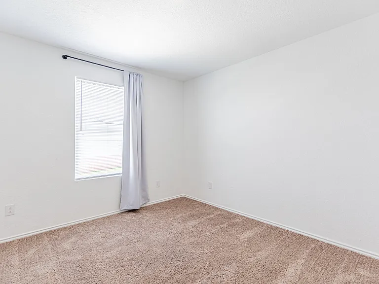31708 Ambrose St — Photo 27