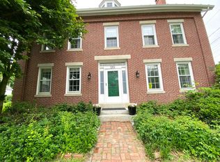 199 Main St, Belfast, ME 04915