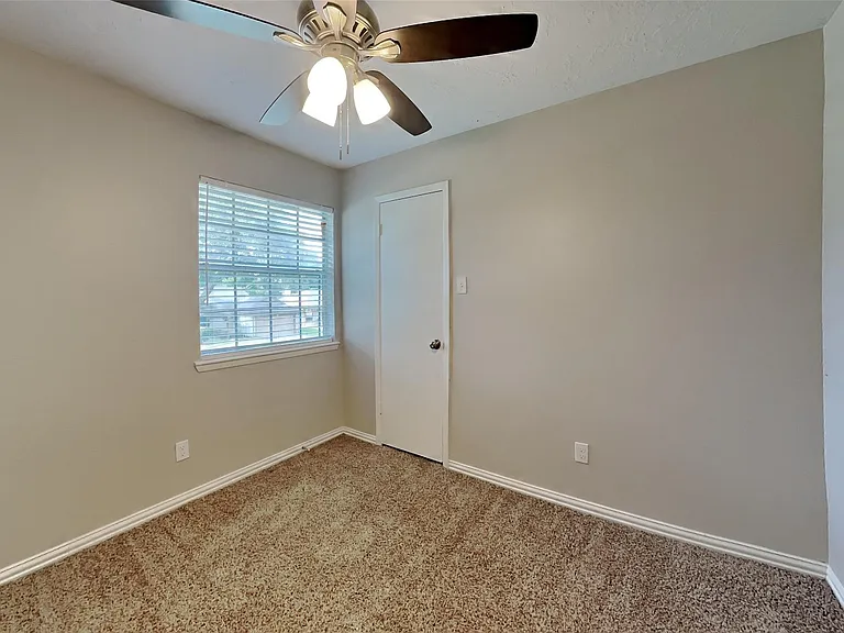 15506 Swan Creek Dr — Photo 14