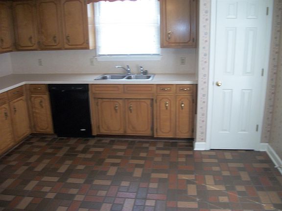 2nd image of 1708A Monument Ln