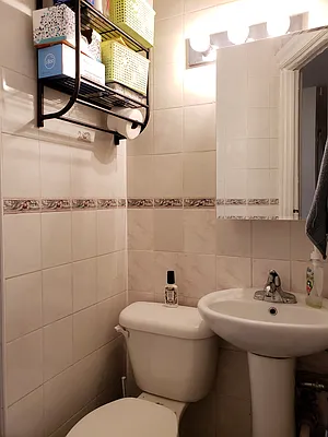 Rented by Signature Property Realty | media 25