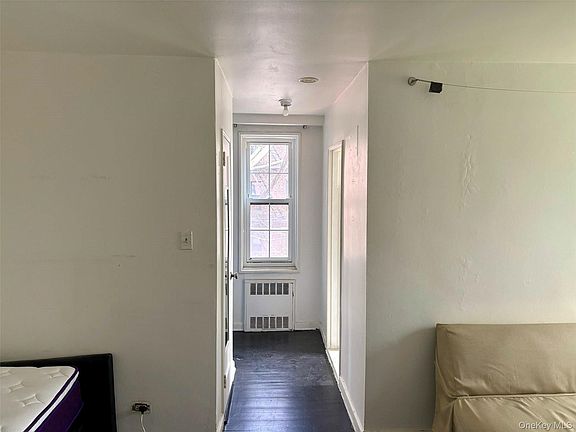 5th image of 14018 Burden Crescent #410