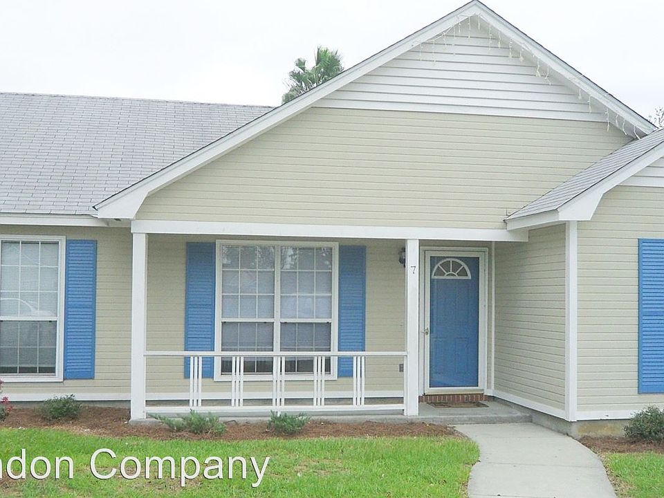 1st image of 7 S Sawgrass Cir