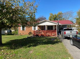 707 Johnson St, Sweetwater, TN 37874